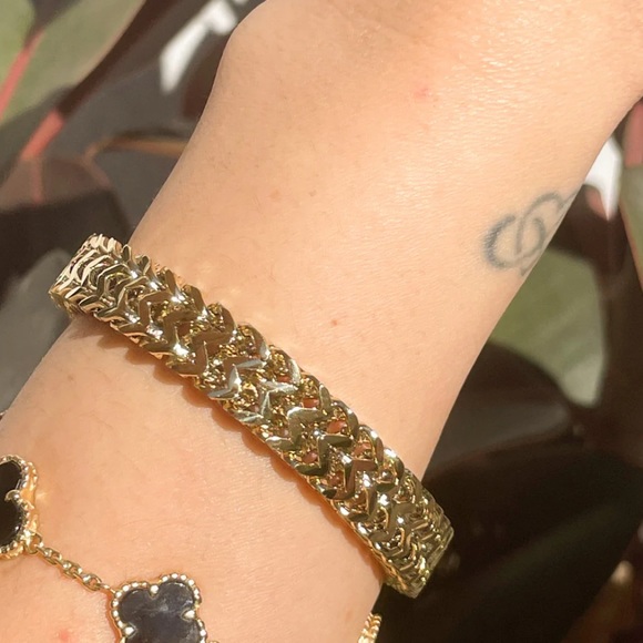 Waterproof double gold plated bracelet - Picture 2 of 6